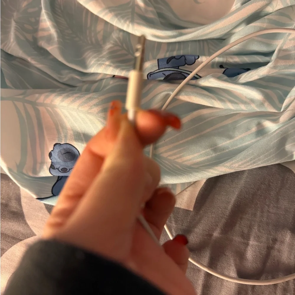 White aux cord